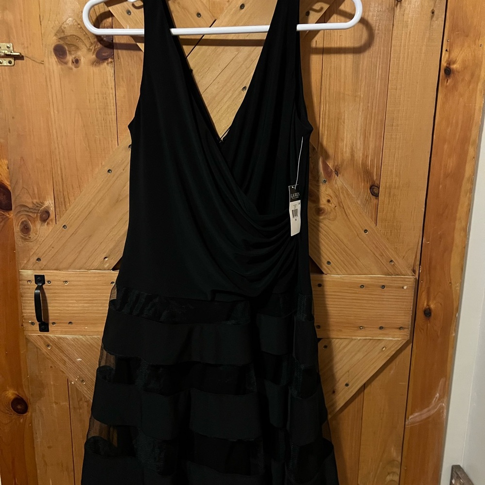 Elegant Black Sleeveless Dress